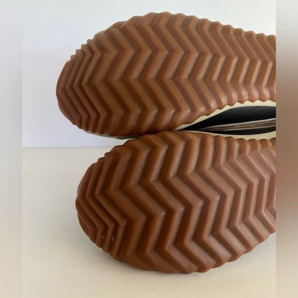 Sorel Women's Out N about Leather Snow Boot, Elk (Tan), size 8 - Picture 10 of 13